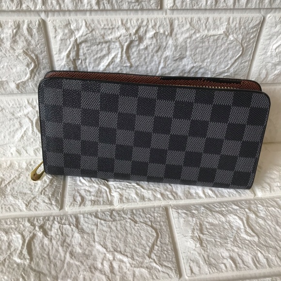 Large Zip-Around Wallet (Black and grey)